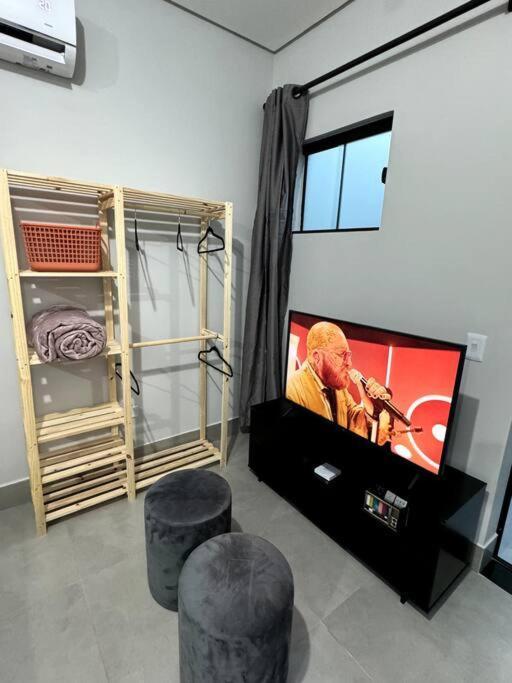 3-Studio Prox Uel E Catuai C/Ar Londrina Eksteriør billede